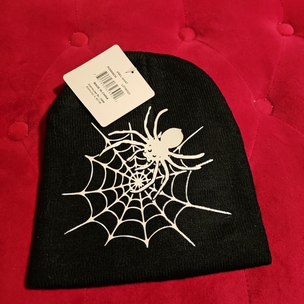 NWT Halloween Funny Bones Glo-Hat Beanie Glows In The Dark Spider Spiderweb Web